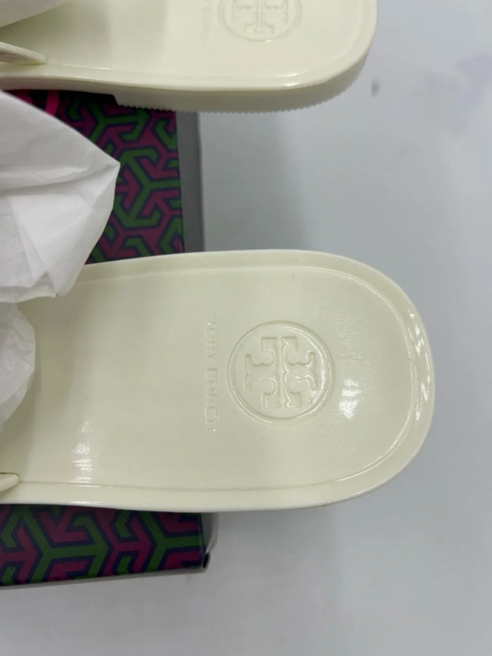 Women's TORY BURCH thong jelly sandals, size 11